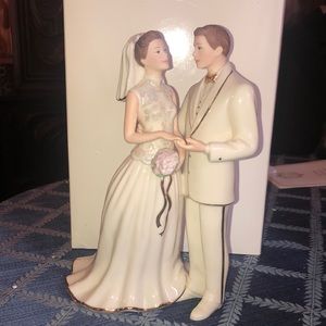 Lenox- bride & Groom figure